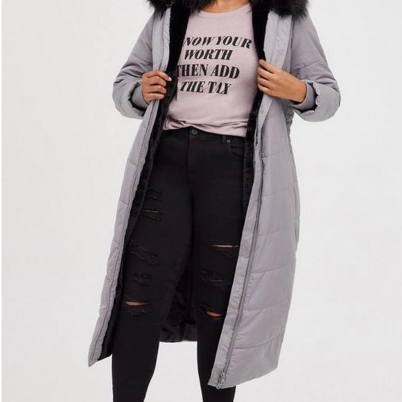 Torrid Mauve Graphic Tee - Picture 2 of 10